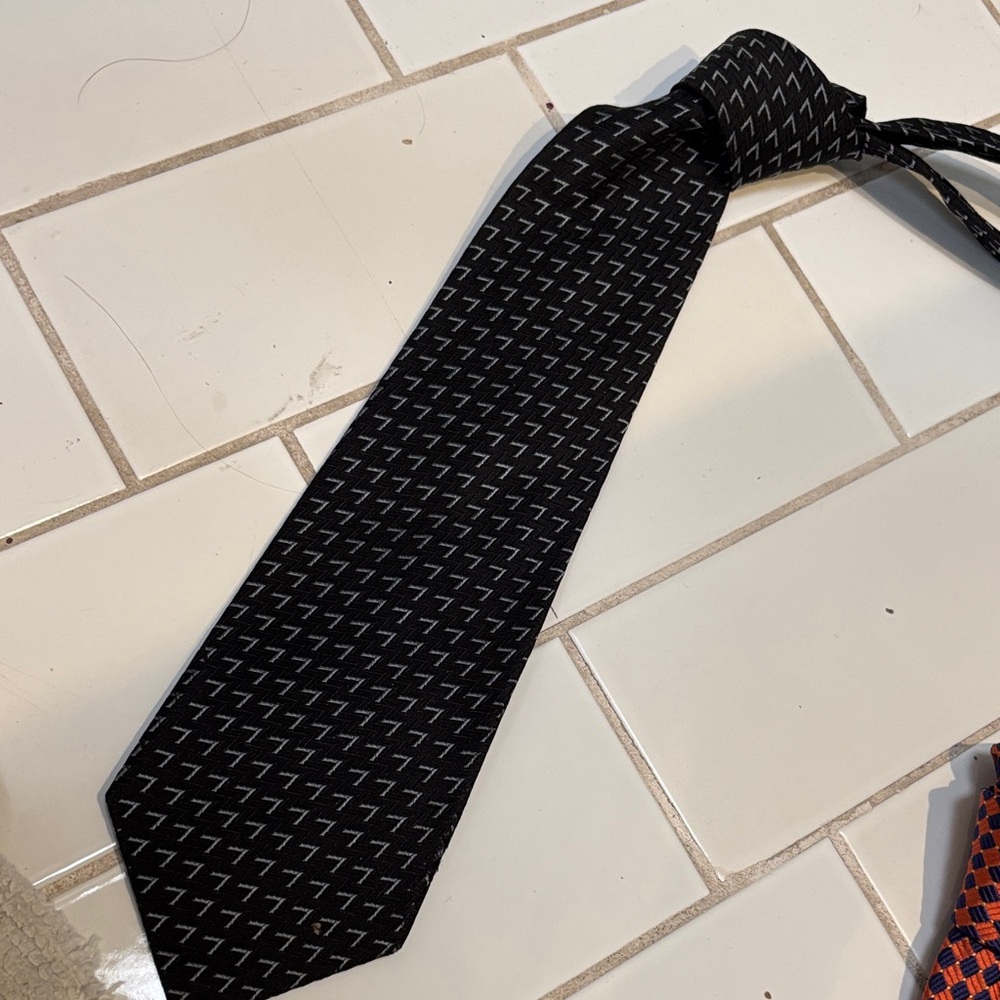 Ralph Lauren Purple Label Black and White Patterned Tie